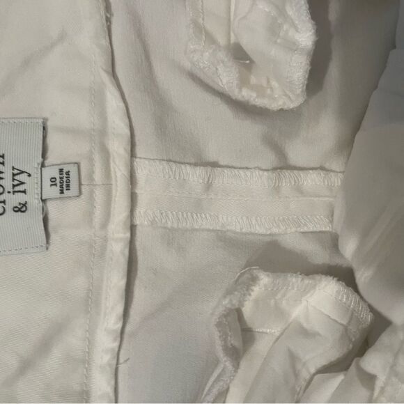 Crown & Ivy White High Waist Scalloped Shorts - Picture 2 of 4